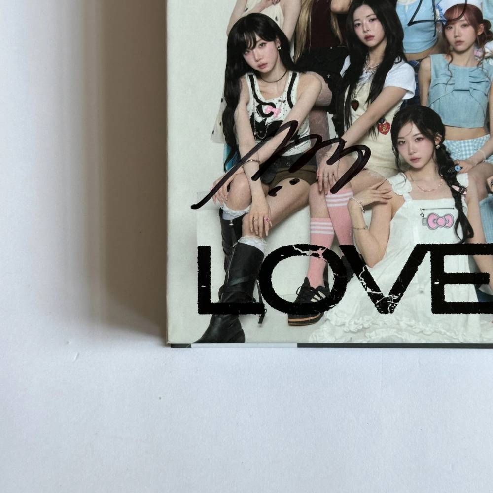 TRIPLES 7TH MINI ALBUM 'LOVE&POP PT.1' WALLFLOWER NEPTUNE UNIT